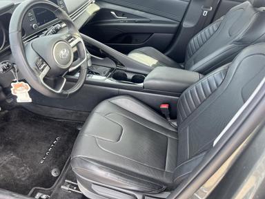 Hyundai Elantra 2022 - Thumbnail 14