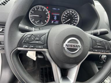 Nissan Sentra 2021 - Thumbnail 11