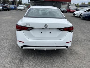 Nissan Sentra 2021 - Thumbnail 4