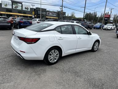 Nissan Sentra 2021 - Thumbnail 5