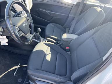 Hyundai Accent 2019 - Thumbnail 12