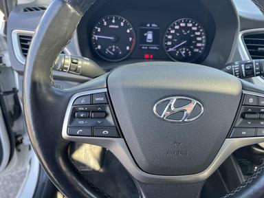 Hyundai Accent 2019 - Thumbnail 18