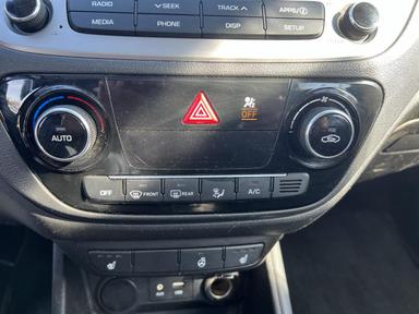Hyundai Accent 2019 - Thumbnail 24