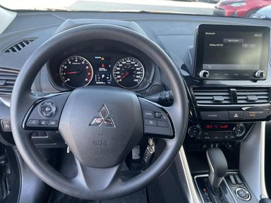 Mitsubishi Eclipse Cross 2023 - Thumbnail 12