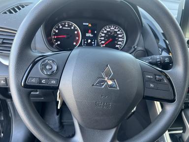 Mitsubishi Eclipse Cross 2023 - Thumbnail 13