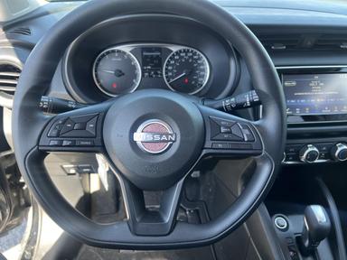 Nissan Kicks 2023 - Thumbnail 8