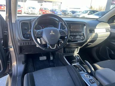 Mitsubishi Outlander 2018 - Thumbnail 12