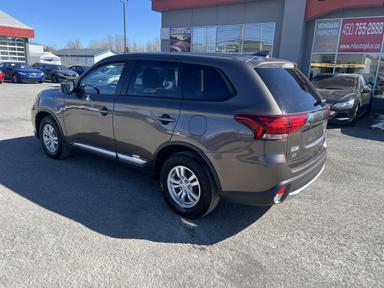 Mitsubishi Outlander 2018 - Thumbnail 3