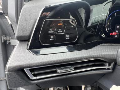 Volkswagen Golf GTI 2022 - Thumbnail 23