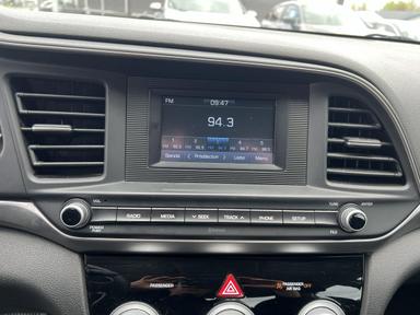 Hyundai Elantra 2020 - Thumbnail 17