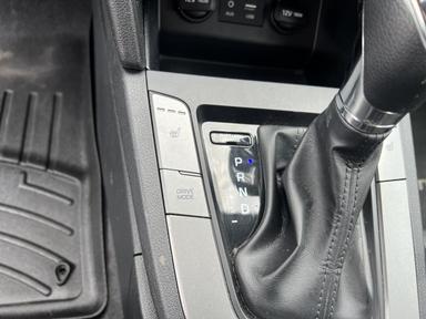 Hyundai Elantra 2020 - Thumbnail 19