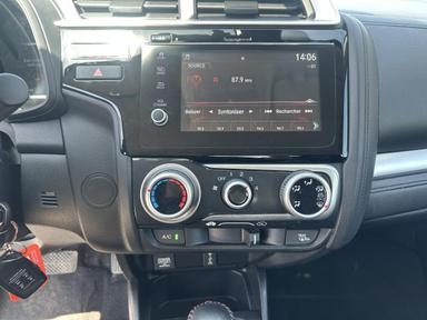 Honda Fit 2018 - Thumbnail 17