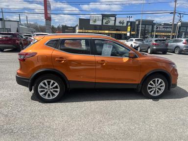 Nissan Qashqai 2021 - Thumbnail 6