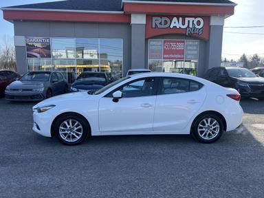 Mazda Mazda3 2018 - Thumbnail 1