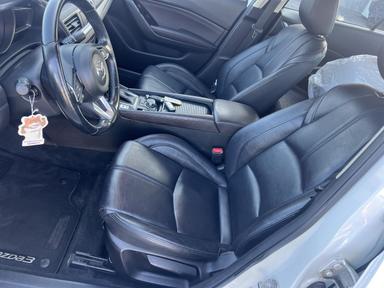 Mazda Mazda3 2018 - Thumbnail 12
