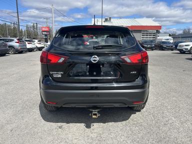 Nissan Qashqai 2018 - Thumbnail 4