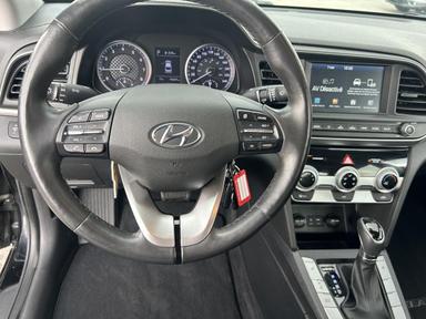 Hyundai Elantra 2019 - Thumbnail 10