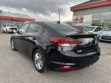 Hyundai Elantra 2019 - Thumbnail 3