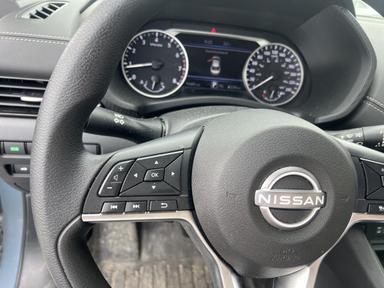 Nissan Sentra 2024 - Thumbnail 4