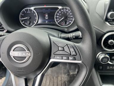 Nissan Sentra 2024 - Thumbnail 5