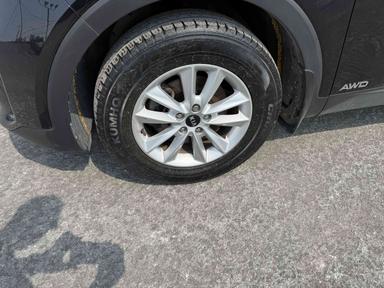 Kia Sorento 2019 - Thumbnail 8