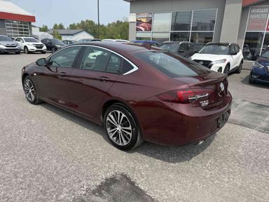 Buick Regal Sportback 2018 - Thumbnail 3