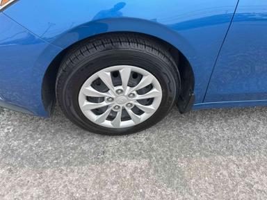 Kia Forte 2021 - Thumbnail 9