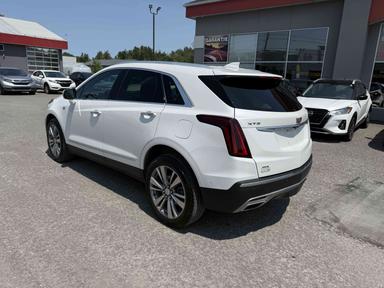 Cadillac XT5 2022 - Thumbnail 3