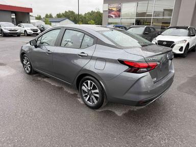 Nissan Versa 2021 - Thumbnail 3