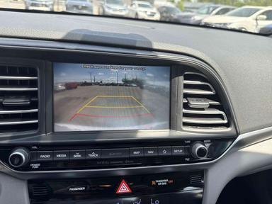 Hyundai Elantra 2020 - Thumbnail 26