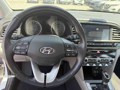 Hyundai Elantra 2020 - Thumbnail 13