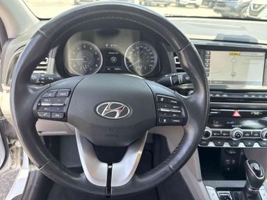 Hyundai Elantra 2020 - Thumbnail 17
