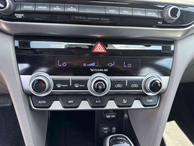 Hyundai Elantra 2020 - Thumbnail 23