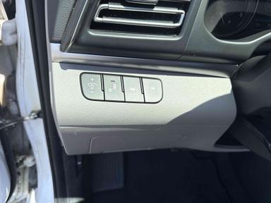 Hyundai Elantra 2020 - Thumbnail 21