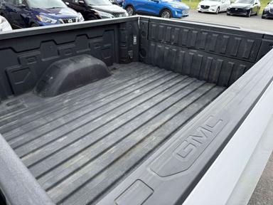 GMC Sierra 1500 2022 - Thumbnail 13