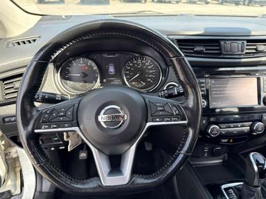 Nissan Qashqai 2017 - Thumbnail 17