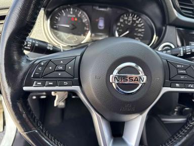 Nissan Qashqai 2017 - Thumbnail 18