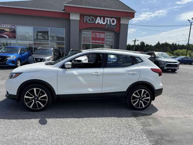 Nissan Qashqai 2017 - Thumbnail 1