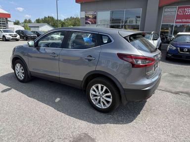 Nissan Qashqai 2021 - Thumbnail 3
