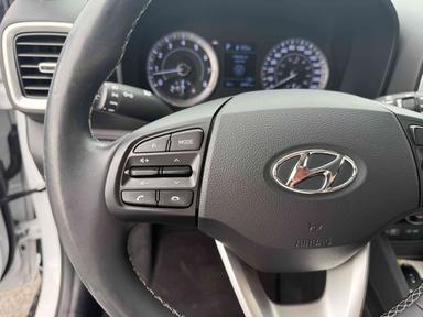 Hyundai Venue 2022 - Thumbnail 13