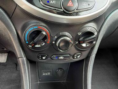 Hyundai Accent 2012 - Thumbnail 20
