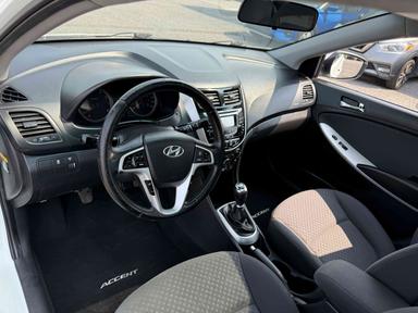 Hyundai Accent 2012 - Thumbnail 13