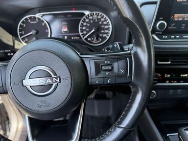 Nissan Rogue 2023 - Thumbnail 18