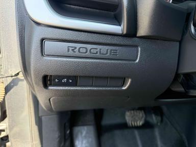 Nissan Rogue 2023 - Thumbnail 21