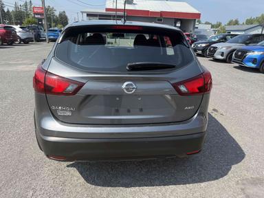 Nissan Qashqai 2019 - Thumbnail 5