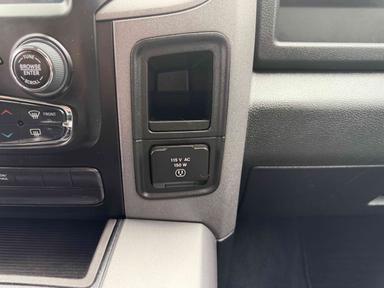 Ram 1500 Classic 2022 - Thumbnail 27