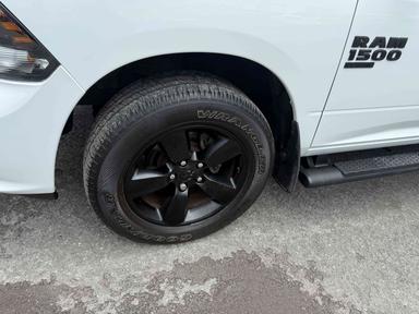 Ram 1500 Classic 2022 - Thumbnail 9