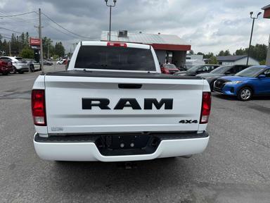 Ram 1500 Classic 2022 - Thumbnail 4