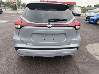 Nissan Kicks 2023 - Thumbnail 4