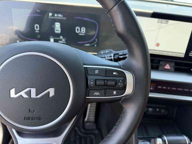 Kia Sportage 2023 - Thumbnail 25